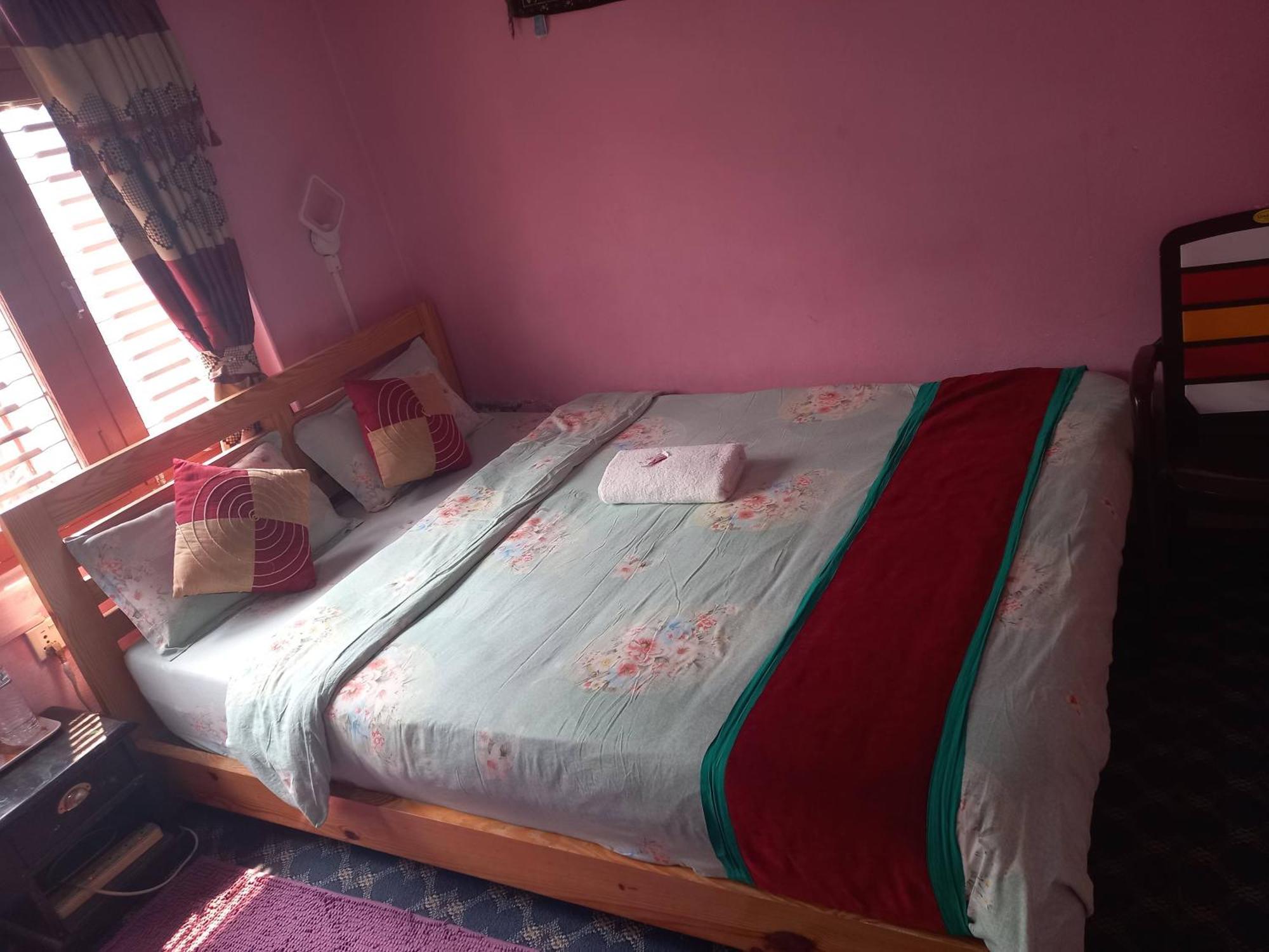 Galaxy Inn Guest House Pokhara Exterior foto