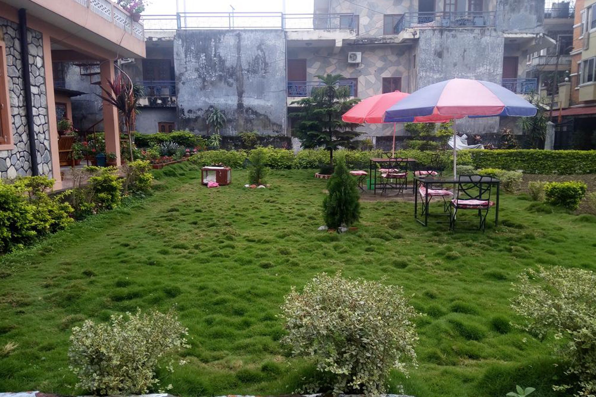 Galaxy Inn Guest House Pokhara Exterior foto
